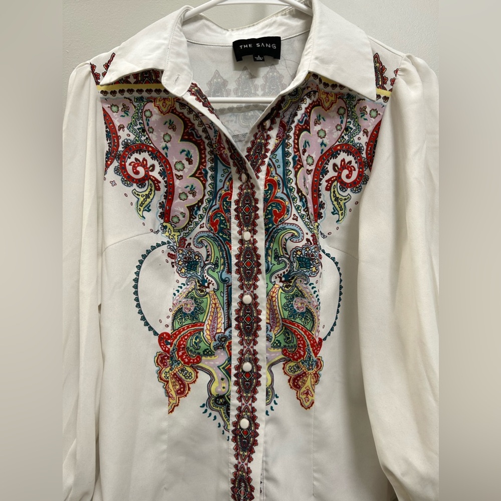 Gorgeous button up shirt